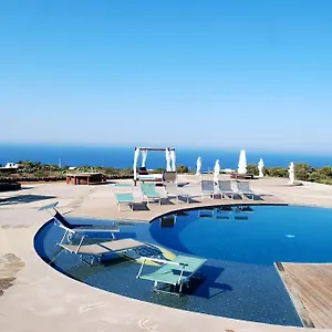Dammusi Al-qubba Wellness&resort Bed & Breakfast